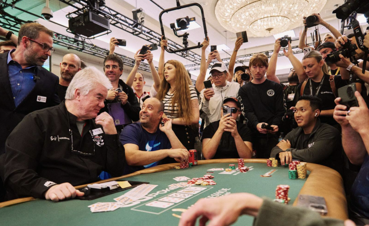 Tổ chức những sự kiện poker online hàng năm cho khách hàng thân thiết